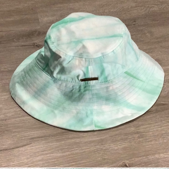 O'Neill Light Green Tie Dye Bucket Hat - Picture 1 of 6